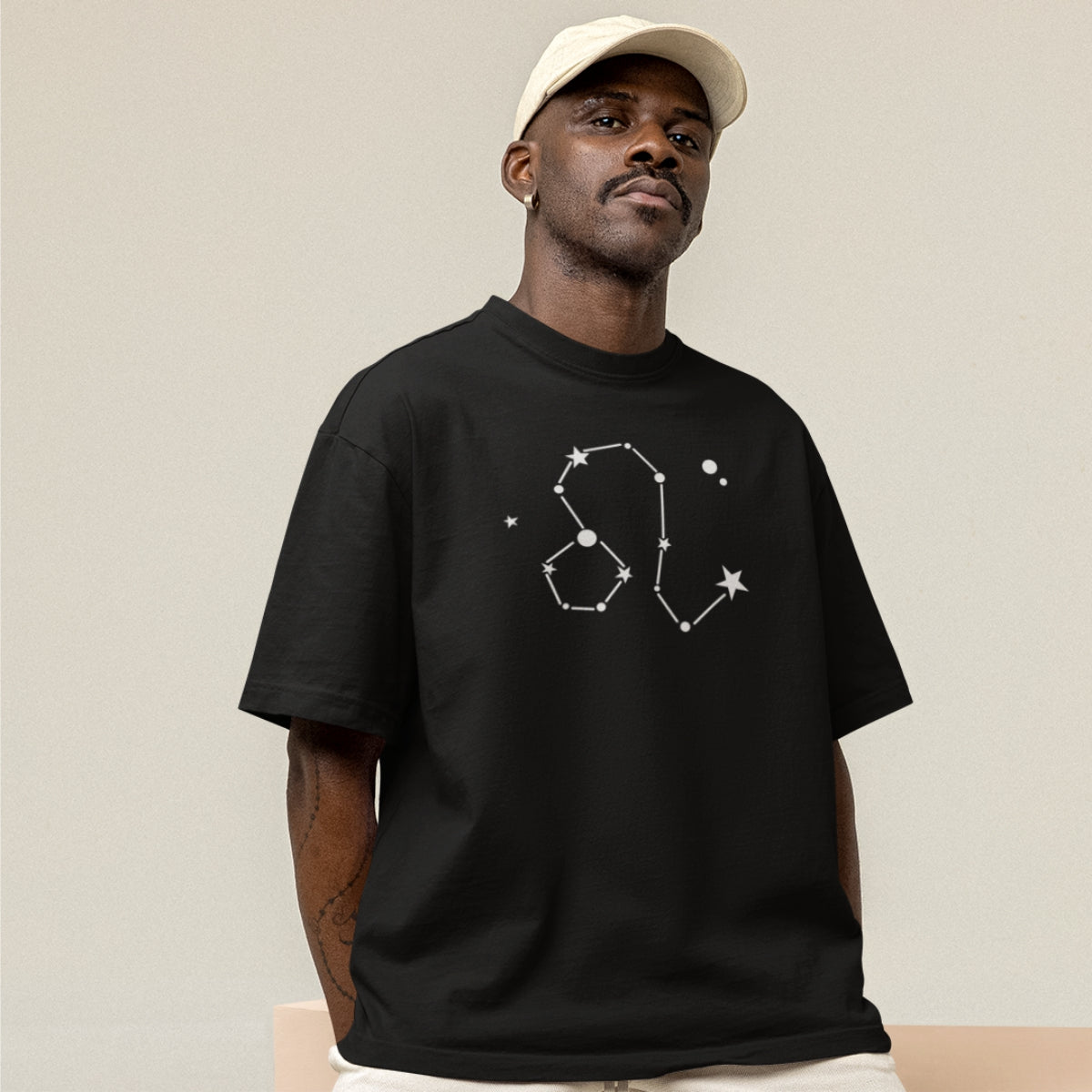 Black T-shirt Zodiac Leo