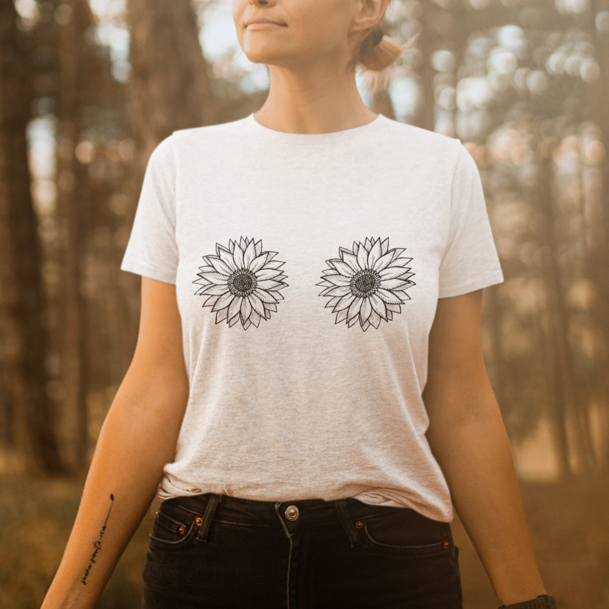 White T-shirt Sunflowers